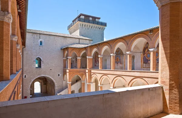 Spoleto Italië Mei 2009 Weergave Van Binnenkant Van Het Albornoziana — Stockfoto