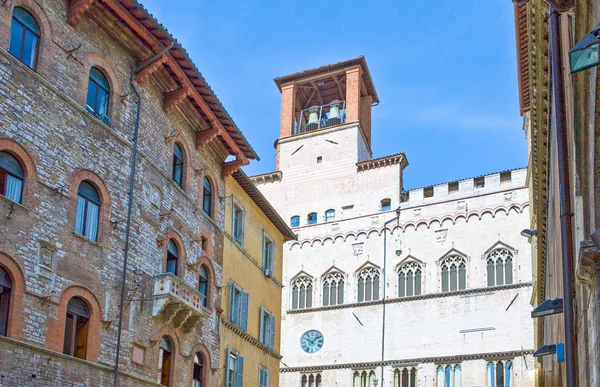 ตาล Umbria Perugia พระราชว Dei Priori นจากสแควร Matteotti — ภาพถ่ายสต็อก