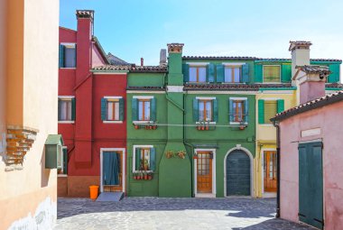 Avrupa, İtalya, Venetia, Burano adası tipik renkli evlerin