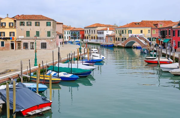 Itália Lagoa Veneza Murano Casas Tradicionais Barco Canal São Donato — Fotografia de Stock