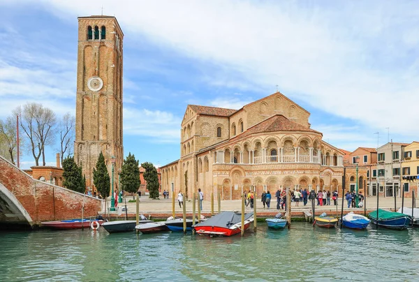 Murano Talya Nisan 2008 Venedik Lagoon Insanların Maria Donato Bazilikası — Stok fotoğraf