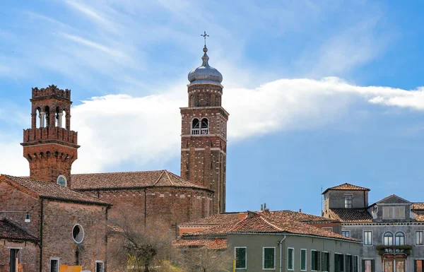 イタリア ヴェネツィアのラグーン ムラーノ 旧市街の古代のアーキテクチャ — ストック写真