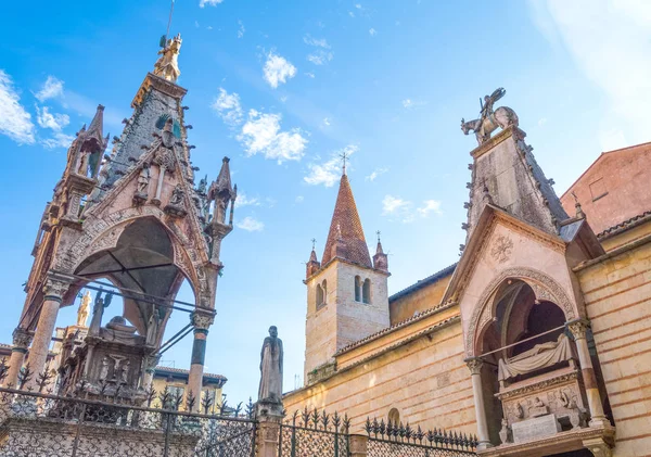 Italië Verona Weergave Van Scaligeri Graven Oude Stad — Stockfoto