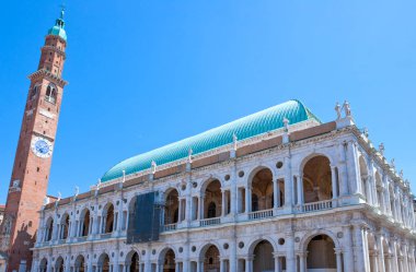 Vicenza, İtalya - 9 Mayıs 2011: Dei sinyorlar Meydanı, Della Ragione Sarayı (olarak da bilinen Bazilikası'na Palladiana)