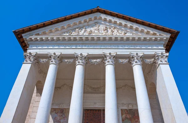 Mazer, İtalya - 8 Mayıs 2011: Villa Barbaro, Tapınağı mimar Andrea Palladio