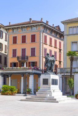 İtalya, Garda Gölü, Birinci Dünya Savaşı askerlerin anısına bir anıt