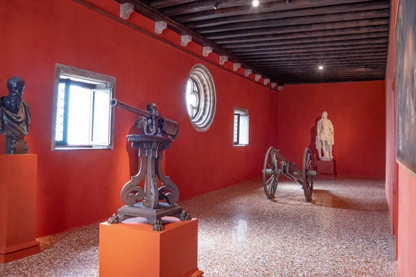 ヴェネツィア イタリア 2017 デュカル公爵宮殿 古代兵器の回廊 — ストック写真