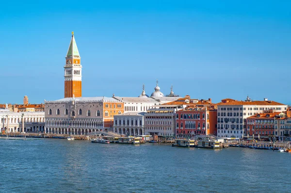 Veneza Itália Julho 2017 Vista Panorâmica Margem Lagoa Degli Schiavoni — Fotografia de Stock