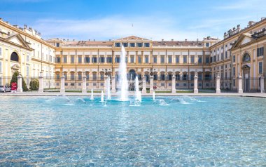 Monza, İtalya - 27 Mart 2018: Royal villa ana cephe görünümünü