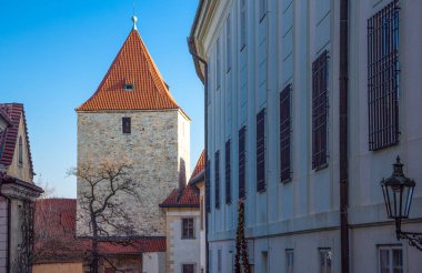 Prague, Çek Cumhuriyeti, Kale ilçesi, Golden Sokağın girişinde kule