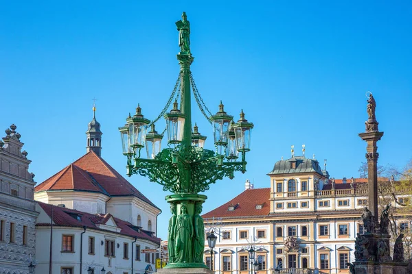 Prag Tschechische Republik Burgviertel Ein Prächtiger Laternenpfahl Auf Dem Burgplatz — Stockfoto