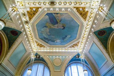 Prague, Çek Cumhuriyeti - 1 Aralık 2012: Old City, Art Nouveau tarzı ve Belediye Binası süslemeleri