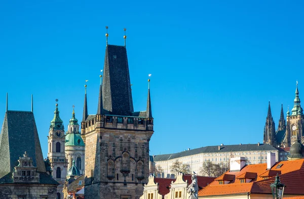 Praag Tsjechische Republiek Torens Het Standbeeld Van Charles Bridge Rivier — Stockfoto