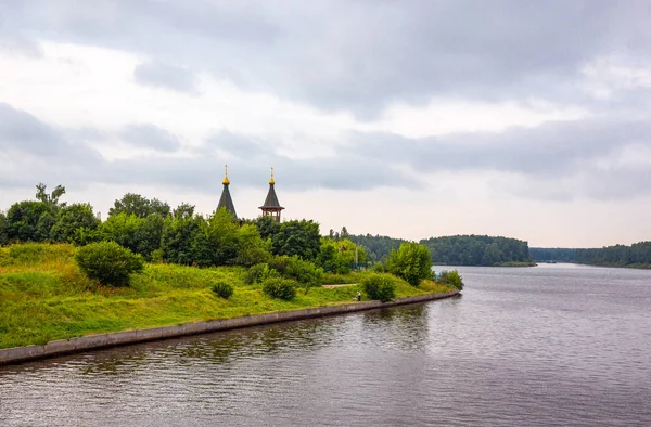 Rosja Moskwa Drewniana Kapliczka Nad Wołgą Obrzeżach Miasta — Zdjęcie stockowe