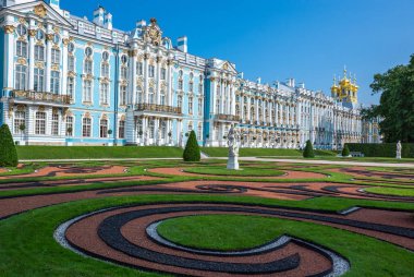 Pushkin Tsarkoje Selo, Rusya Federasyonu - 9 Temmuz 2013: Çevresi St Petersburg, bahçeden gördün mü Catherine Palace