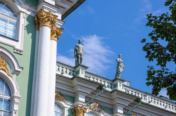 Petersburg Federacja Rosyjska Lipiec 2013 Detal Elewacji Pałacu Zimowego Hermitage — Zdjęcie stockowe