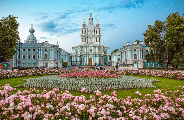 Rusya Nın Petersburg Temmuz 2013 Barok Smolny Katedral Görünümünü — Stok fotoğraf