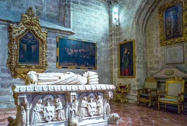 Sevilla Spanien December 2014 Graven Religiös Ett Kapell Domkyrkan — Stockfoto