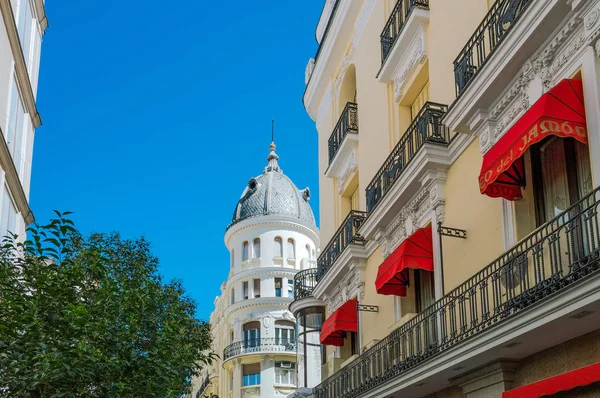 Madri Espanha Agosto 2015 Arquiteturas Tradicionais Calle Mayor — Fotografia de Stock