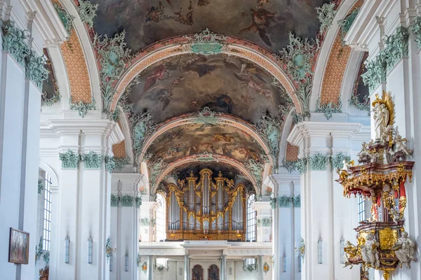 Gallen Sviçre Aralık 2015 Beyaz Ihtişamını Barok Katedral Resimleri — Stok fotoğraf