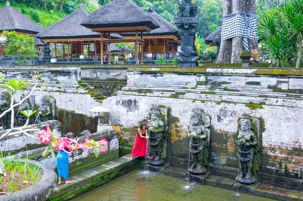 印度尼西亚巴厘岛 2017年3月23日 果阿加亚寺的喷泉 — 图库照片