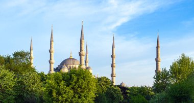Istanbul, kubbe ve minare Sultan Ahmed Camii (Sultanahmet Camii)