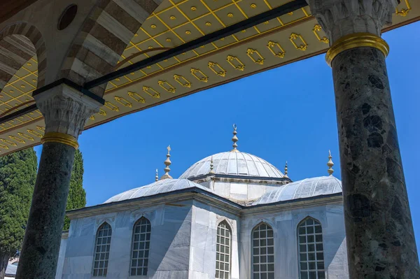 土耳其 Istambul Mai 2013年 Topkapi Ahmed 图书馆 位于第三庭院 — 图库照片