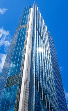 Avustralya, Sydney, bir gökdelen George Street yukarı doğru görünümü