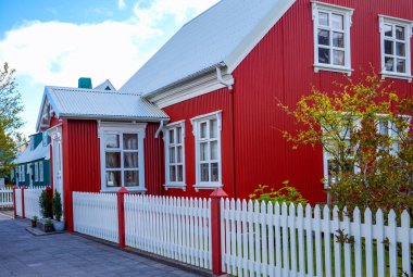 İzlanda, doğa harikaları ve gelenekleri