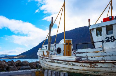 İzlanda, doğa harikaları ve gelenekleri