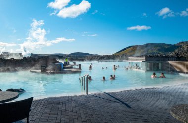 İzlanda, doğa harikaları ve gelenekleri