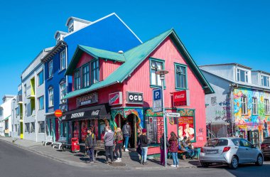İzlanda, doğa harikaları ve gelenekleri