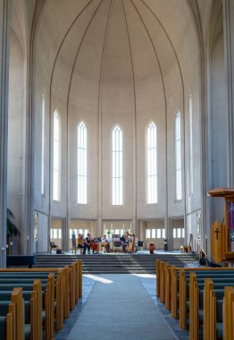 İzlanda, doğa harikaları ve gelenekleri