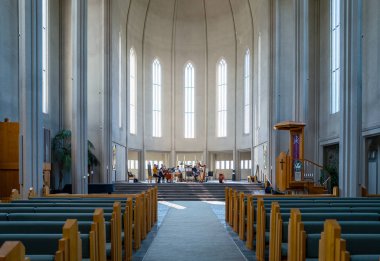 İzlanda, doğa harikaları ve gelenekleri