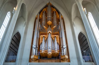 İzlanda, doğa harikaları ve gelenekleri