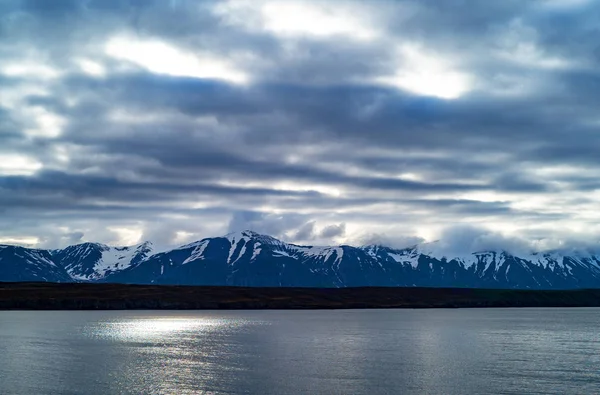 Islandia, maravillas naturales y tradiciones — Foto de Stock