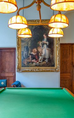 Invergardon: Mimarlık, Sanat ve Doğa