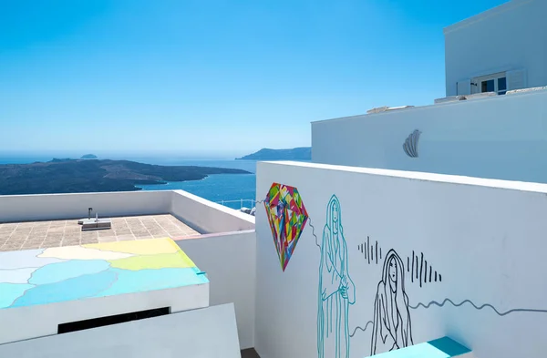 Santorini Görögország 2017 Július Sziget Jellegzetes Architektúrái Háttérben Caldera Tengerrel — Stock Fotó