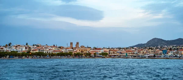 Yunanistan Selanik Körfezi Gün Batımında Denizden Aegina Adası Manzarası — Stok fotoğraf