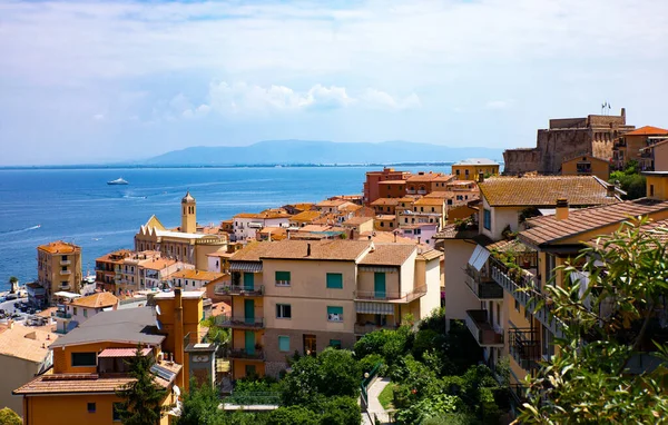 Italia Porto Santo Stefano Vista Panorámica Ciudad Sobre Mar Fortaleza — Foto de Stock