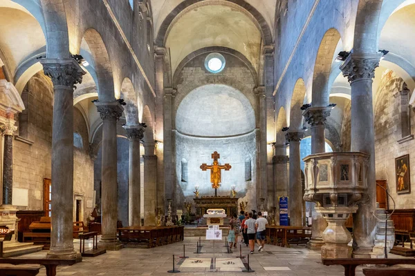 Lucca Włochy Czerwiec 2018 Nawa Kościoła San Michele Foro — Zdjęcie stockowe