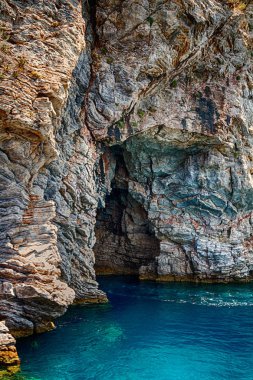 Pitoresk mavi mağara. Türkiye Marmaris, Ege Adaları