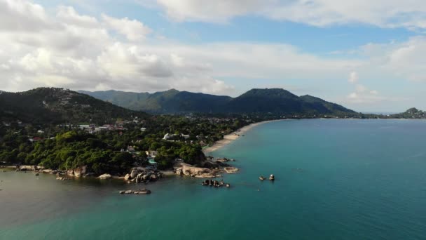 Vue Aérienne Incroyable Sur Mer Île Tropicale Par Une Journée — Video