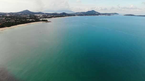 Fantastiska Flygfoto Över Havet Och Tropiska Solig Dag — Stockvideo