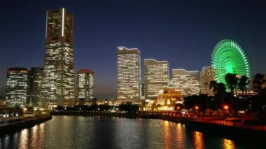 Yokohama Japonya 'nın gece manzarası