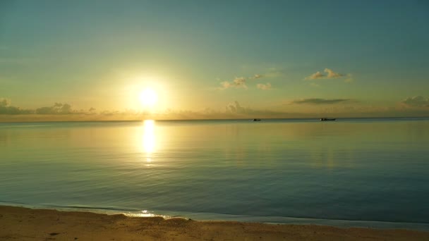 Incredibile Vista Aerea Del Mare Drammatico Cielo Tramonto — Video Stock