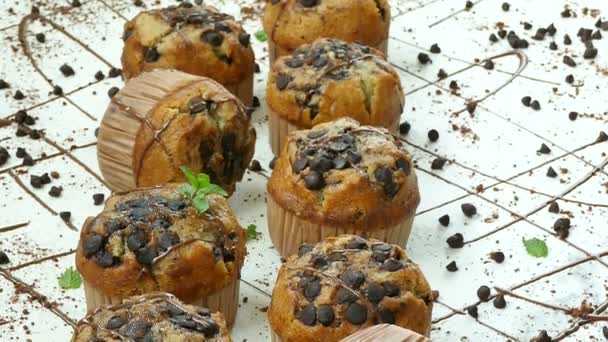 Νόστιμα Σπιτικά Muffins Σταγόνες Σοκολάτας — Αρχείο Βίντεο