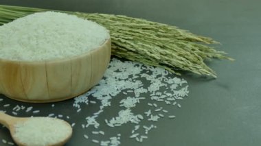 çiğ pirinç ahşap kase, video 