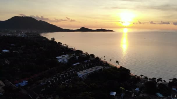 Úžasný Letecký Pohled Moře Tropical Island Při Západu Slunce — Stock video