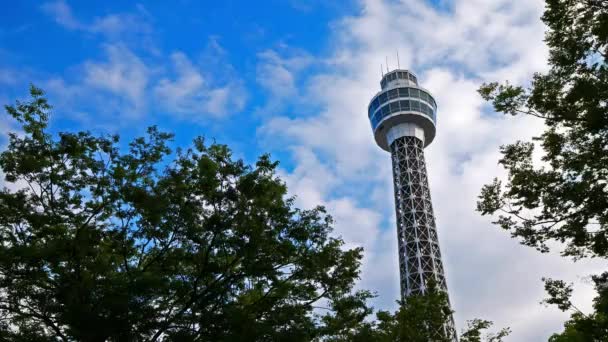 Torre Marina Contro Cielo Blu Yokohama Giappone — Video Stock